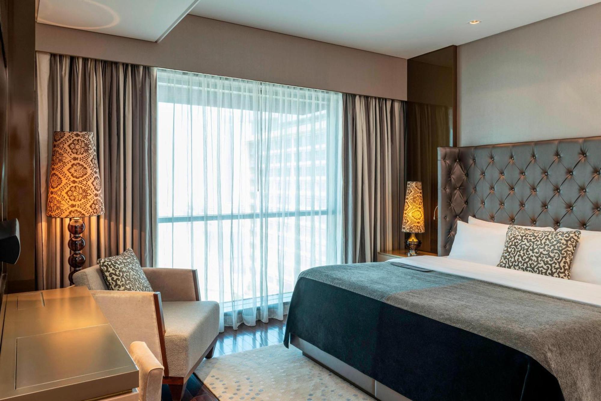 Le Meridien City Centre Bahrain Manama Luaran gambar A bedroom at the hotel